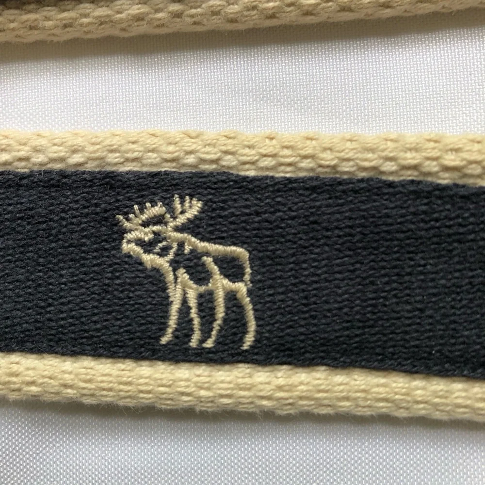 Abercrombie & Fitch Black and Cream Canvas D-Ring Belt with Embroidered Moose
